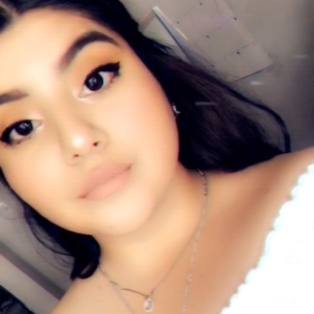 Meet your Posher, Beatrice